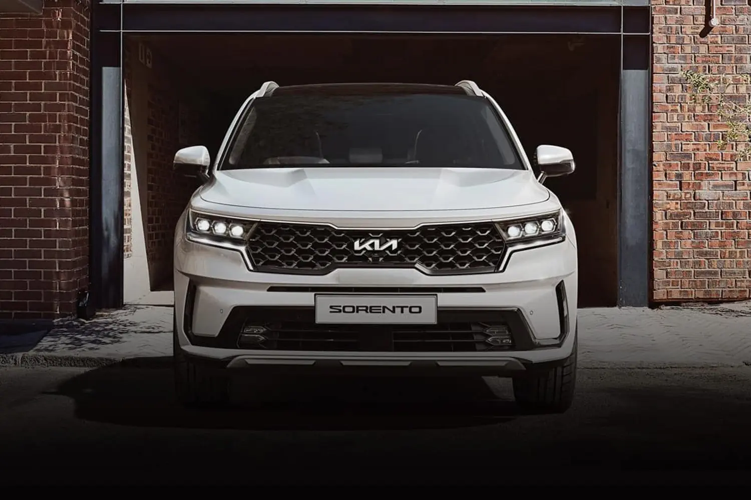 🌟 Kia Sorento - Premium SUV with latest technology! Turbo + hybrid engine, luxurious and powerful. Ideal for big families! 💎