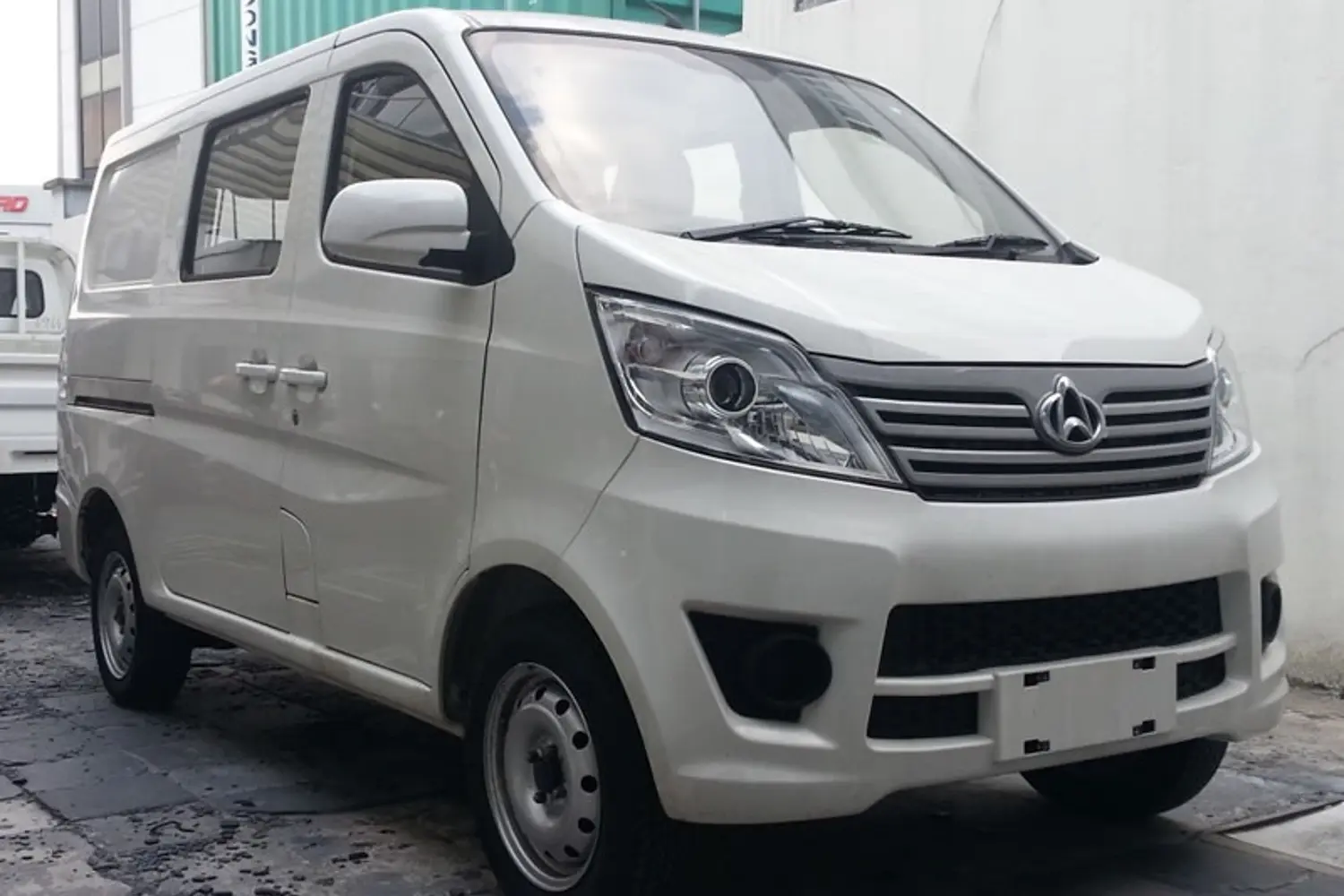 🎯 Kaicene Era Star II - 城市运动轿车！吸睛设计、高效省油、宽敞内饰。年轻人的选择！🎨