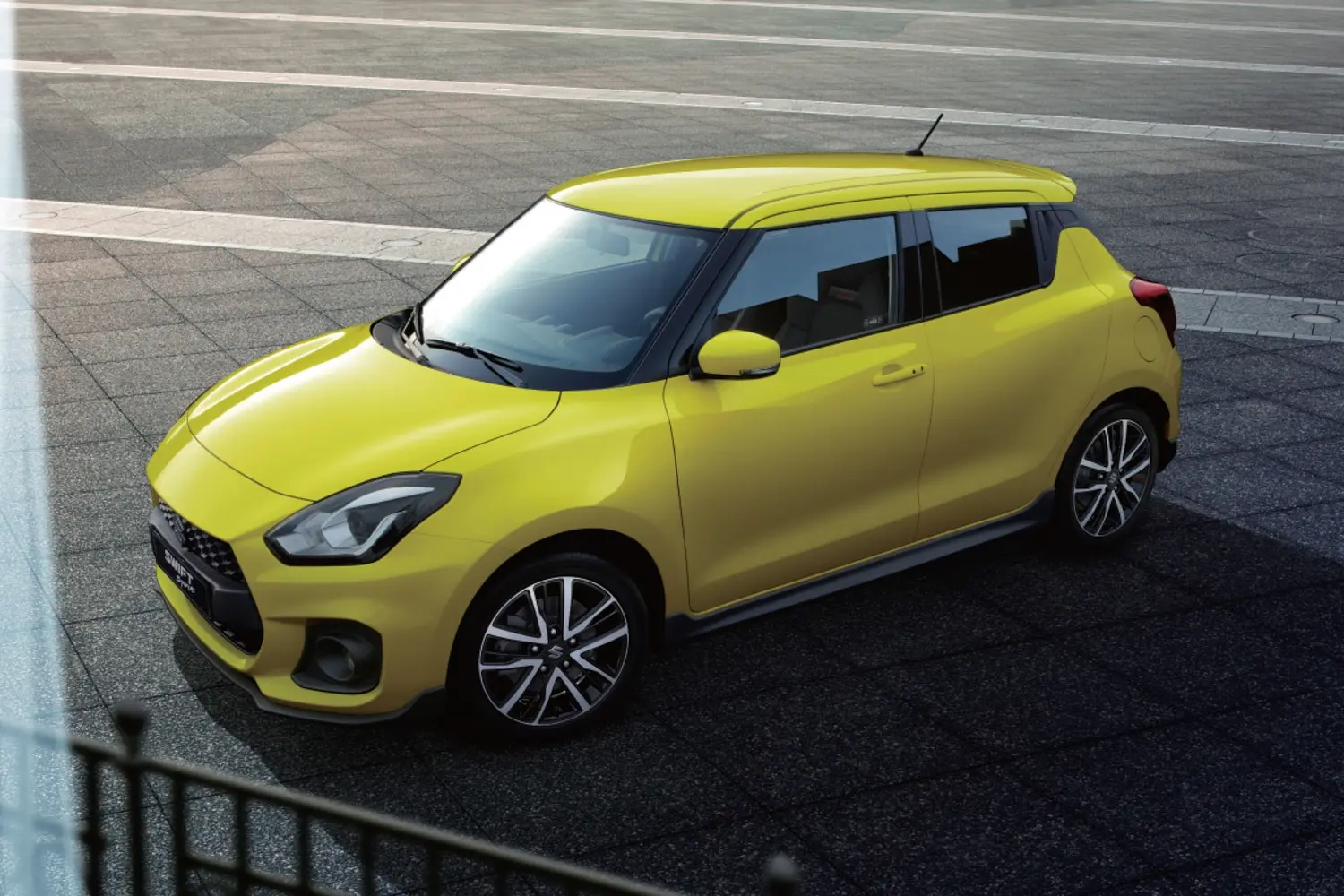 🎯 Suzuki Swift - 城市运动轿车！吸睛设计、高效省油、宽敞内饰。年轻人的选择！🎨