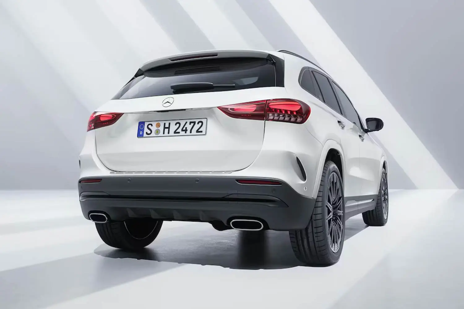 🚙 Mercedes-Benz GLA AMG - The perfect family SUV! Spacious interior, advanced safety features, comfortable ride. ADAS technology for peace of mind! 👨‍👩‍👧‍👦