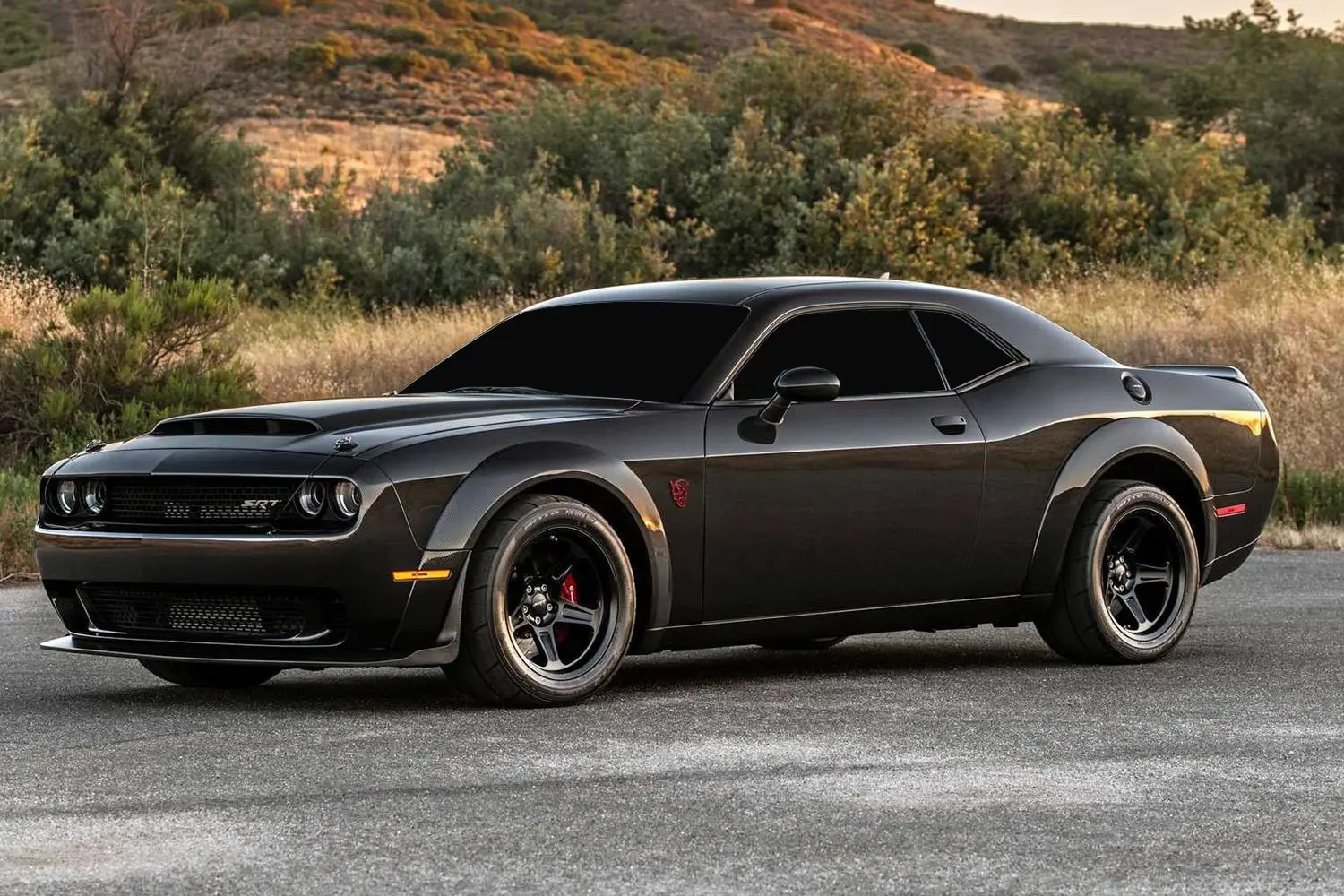 🏁 Dodge Challenger - Prestasi luar biasa! Pecutan hebat, kawalan mantap, selamat dipandu. Untuk yang sukakan kelajuan! 🚀