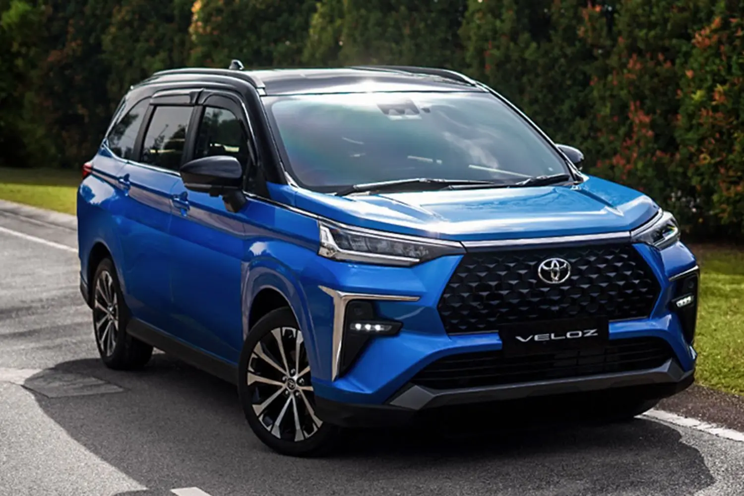 🏁 Toyota Veloz - Prestasi luar biasa! Pecutan hebat, kawalan mantap, selamat dipandu. Untuk yang sukakan kelajuan! 🚀