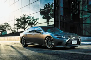 LexusLS