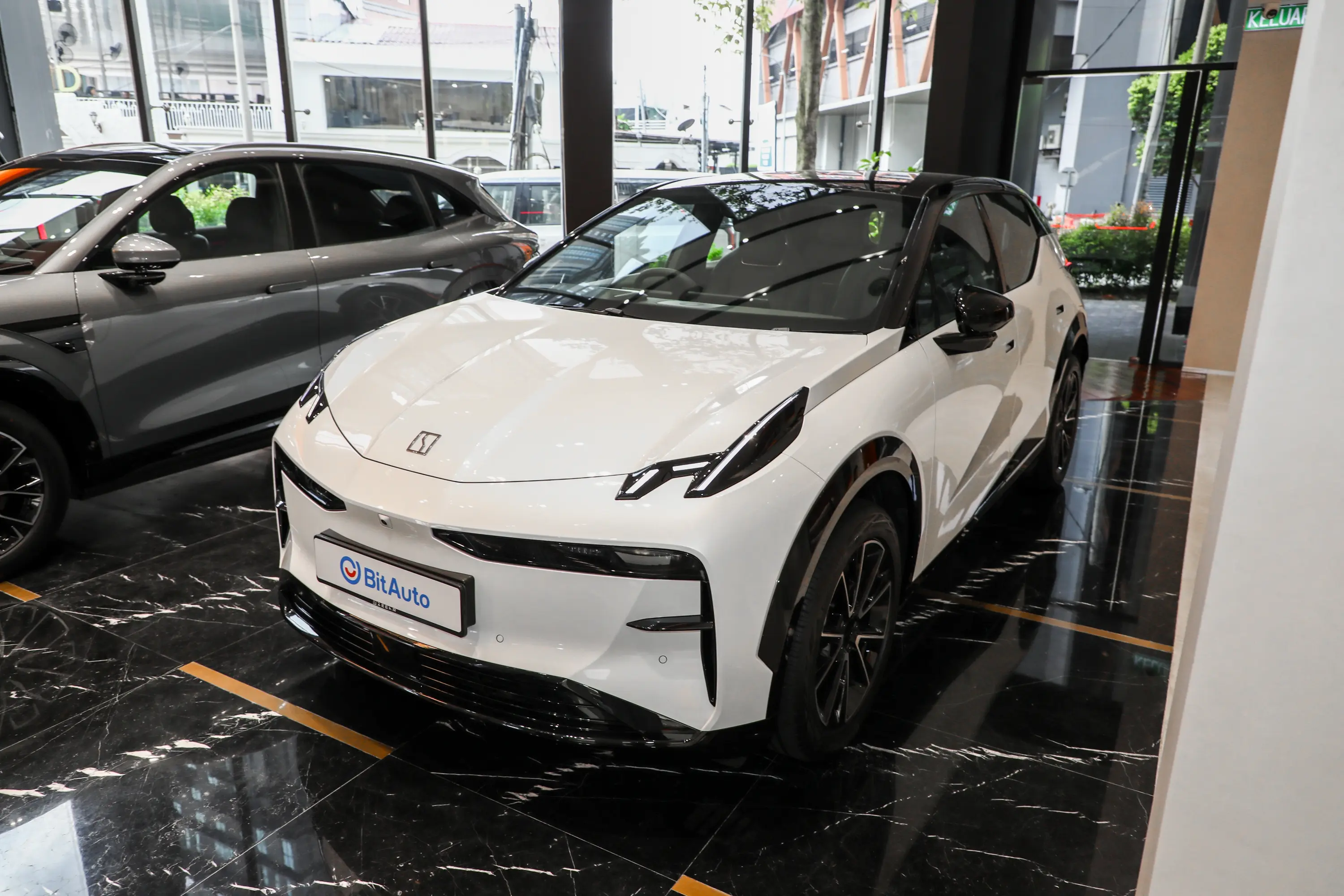 Zeekr X 购车笔记：Yes, the Zeekr X should be compared with rivals in the same price and usage bracket. The facts that matter most are from about RM159k to RM176k in Malaysia, up to 496 PS, up to 445 km, because these decide w