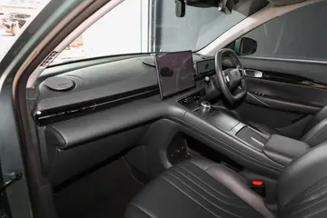 Proton e.MAS 7