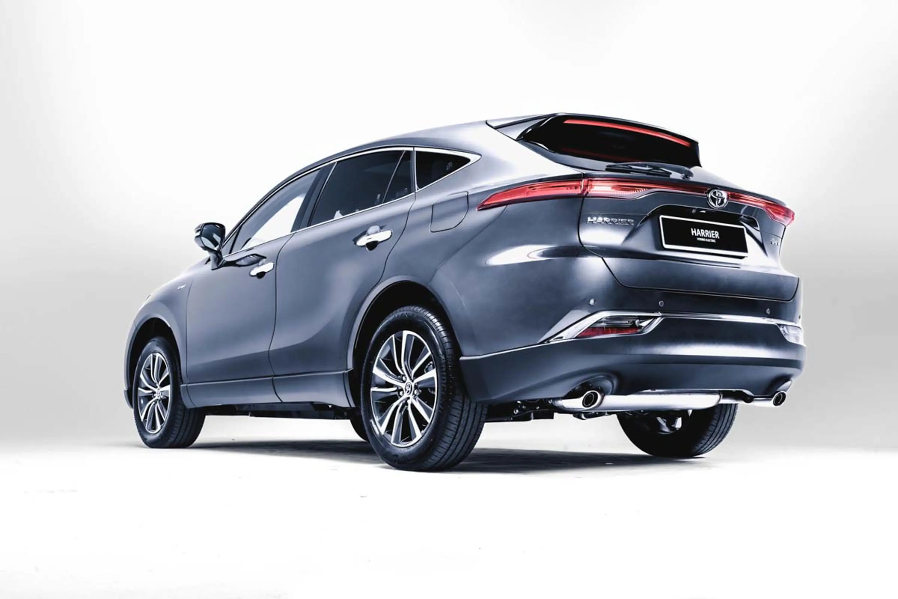 ⚡ Toyota Harrier - EV paling popular di Malaysia! Jarak jauh, teknologi bateri selamat, harga kompetitif. Masa depan kereta elektrik! 🔋