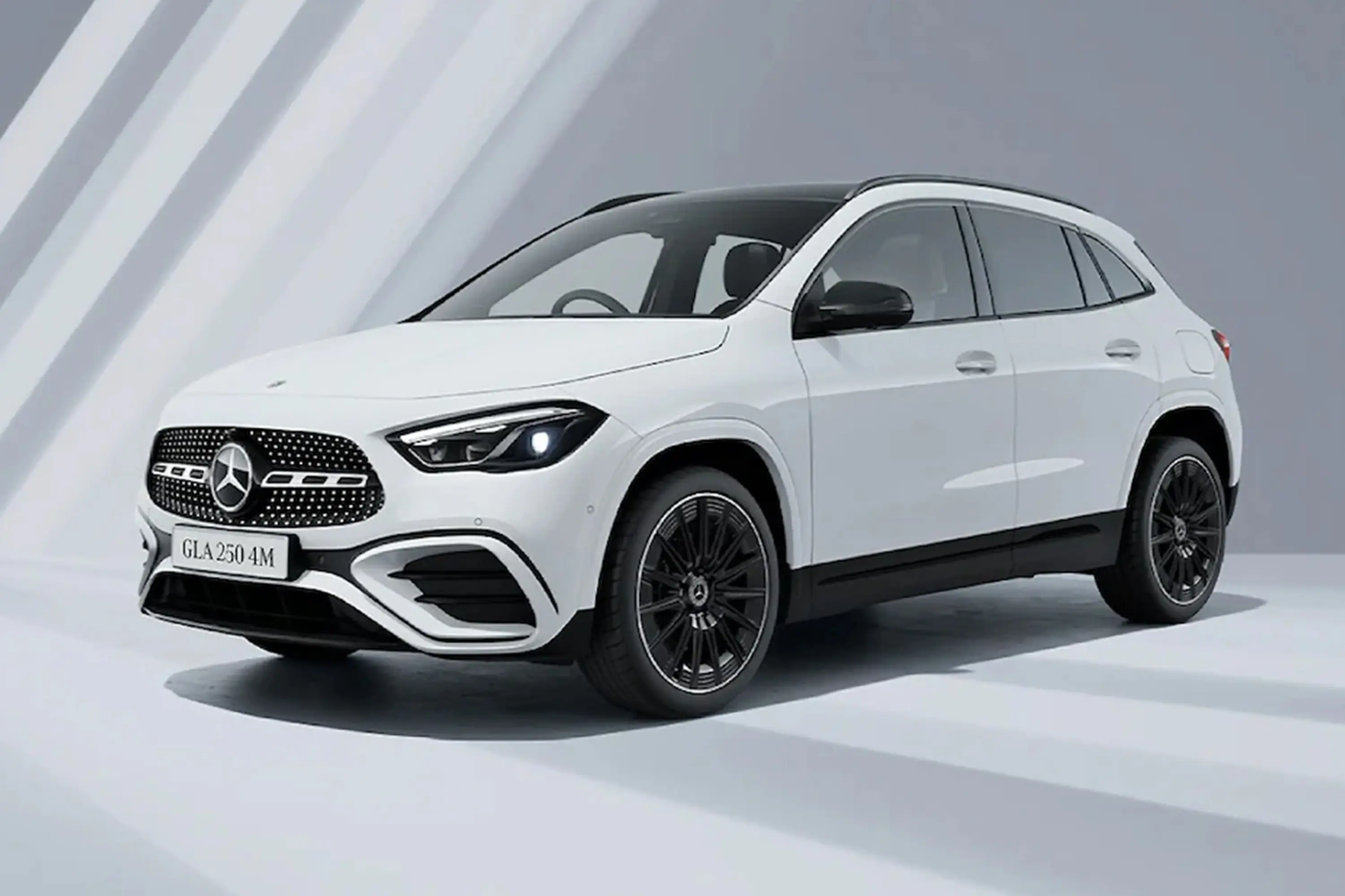 🎯 Mercedes-Benz GLA - 城市运动轿车！吸睛设计、高效省油、宽敞内饰。年轻人的选择！🎨