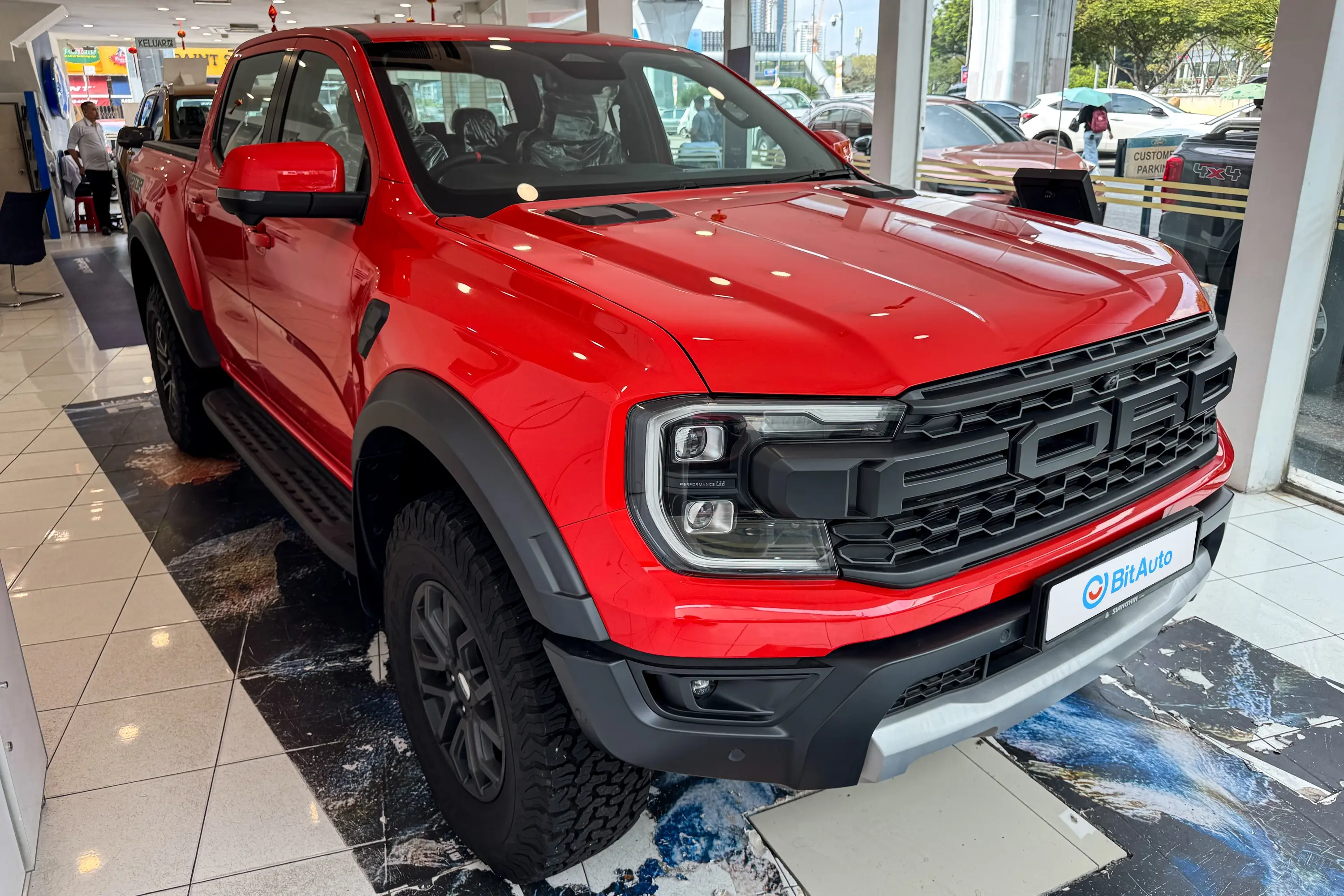 Ford Ranger Super Duty Double: ciri keselamatan: ABS. Ini menambah keyakinan untuk perjalanan keluarga, jalan basah dan ulang-alik harian.