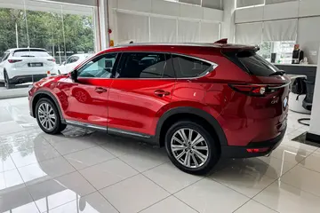 MazdaCX-8