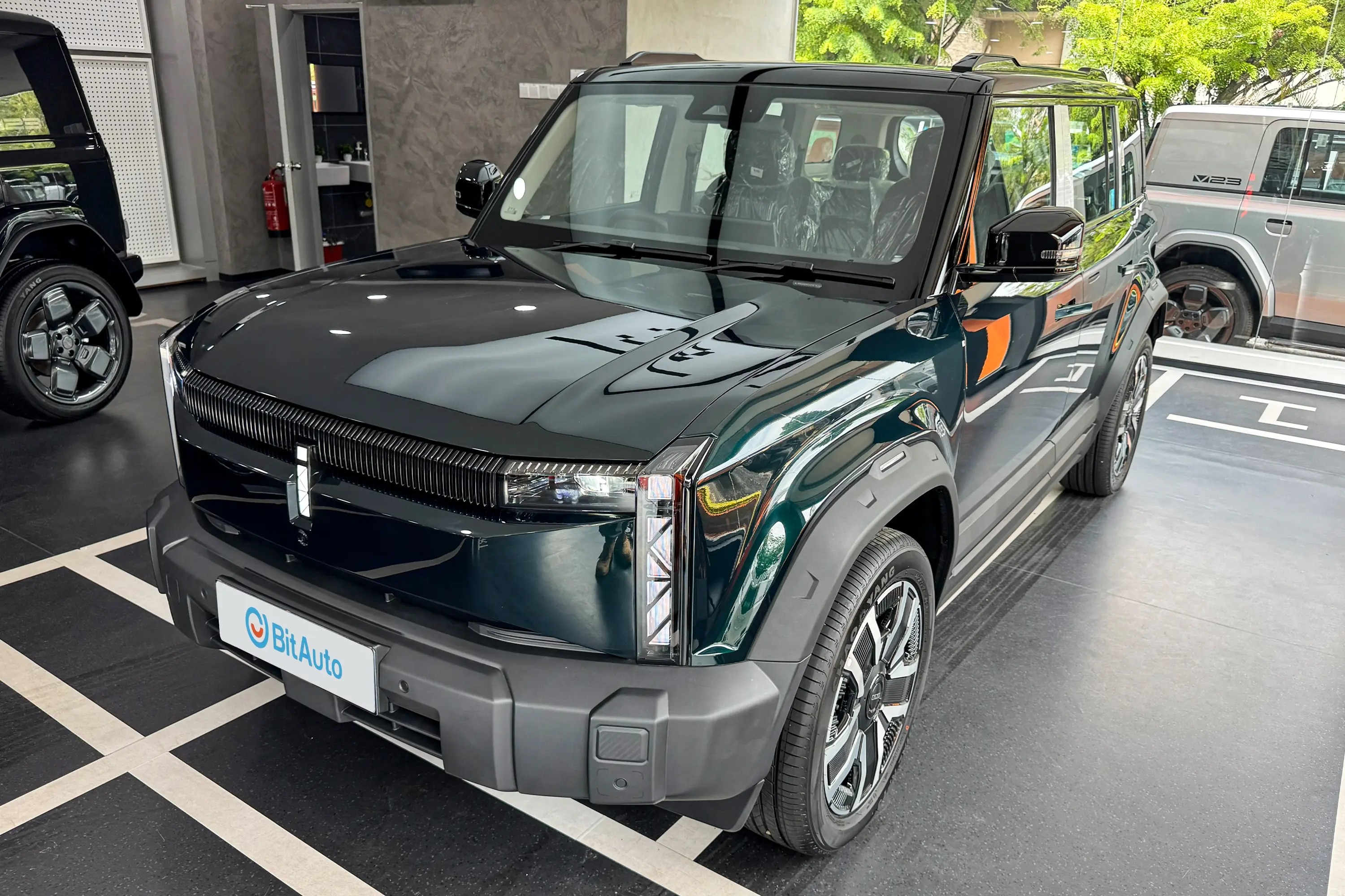 🌴 Family road trips just got better with the iCAUR 03! We recently took this versatile vehicle on a journey from Kuala Lumpur to Desaru Coast, and it exceeded all our expectations.

Space is where the iCAUR 03 truly shines. The generous cabin accommodates five adults comfortably, with sufficient legroom and headroom for everyone. Children will appreciate the rear entertainment options and ample space for their car seats.

Luggage capacity is impressive. We packed suitcases for a week-long vacation, plus beach equipment, snacks, and travel essentials, and there was still room to spare. The flexible seating configuration allows you to prioritize cargo or passenger space as needed.

Safety features on the iCAUR 03 gave us confidence throughout the journey. The vehicle's stability control systems performed admirably on highway curves, and the comprehensive airbag system provides protection for all occupants.

Fuel economy during our trip was better than expected. Despite carrying a full load of passengers and luggage, the iCAUR 03 maintained efficient consumption, making it economical for long-distance travel.

The infotainment system kept everyone entertained. Rear passengers could enjoy their favorite music or videos, while the driver benefited from clear navigation guidance and hands-free connectivity.

Comfort features like climate control, adjustable seating, and smooth ride quality made the journey pleasant for everyone. Even after several hours on the road, no one complained of discomfort or fatigue.

For Malaysian families seeking a practical, comfortable, and safe vehicle for adventures near and far, the iCAUR 03 deserves serious consideration. It's ready for your next family getaway!

#FamilyCar #RoadTrip #MalaysiaTravel