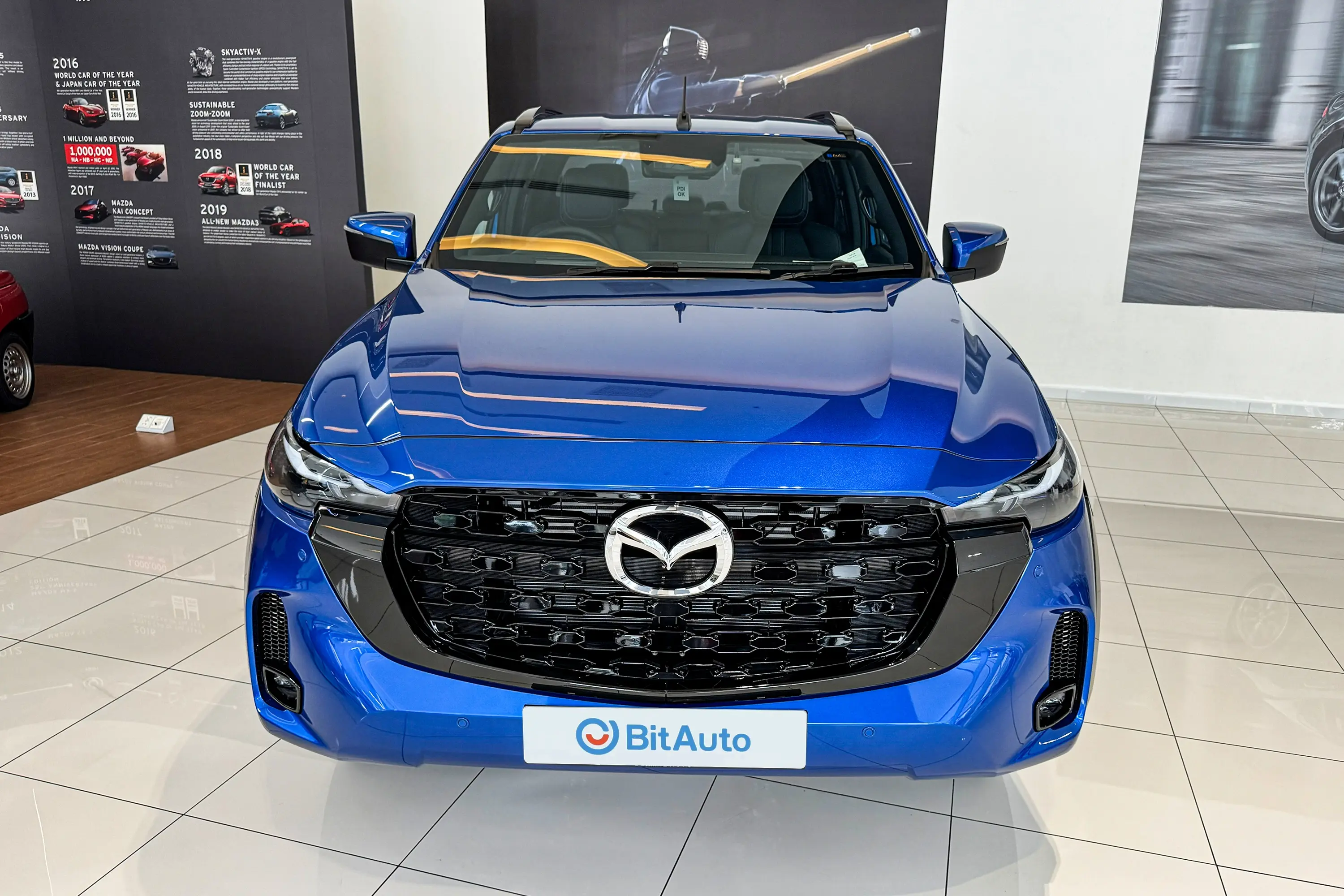 🎯 Mazda BT-50 - 城市运动轿车！吸睛设计、高效省油、宽敞内饰。年轻人的选择！🎨