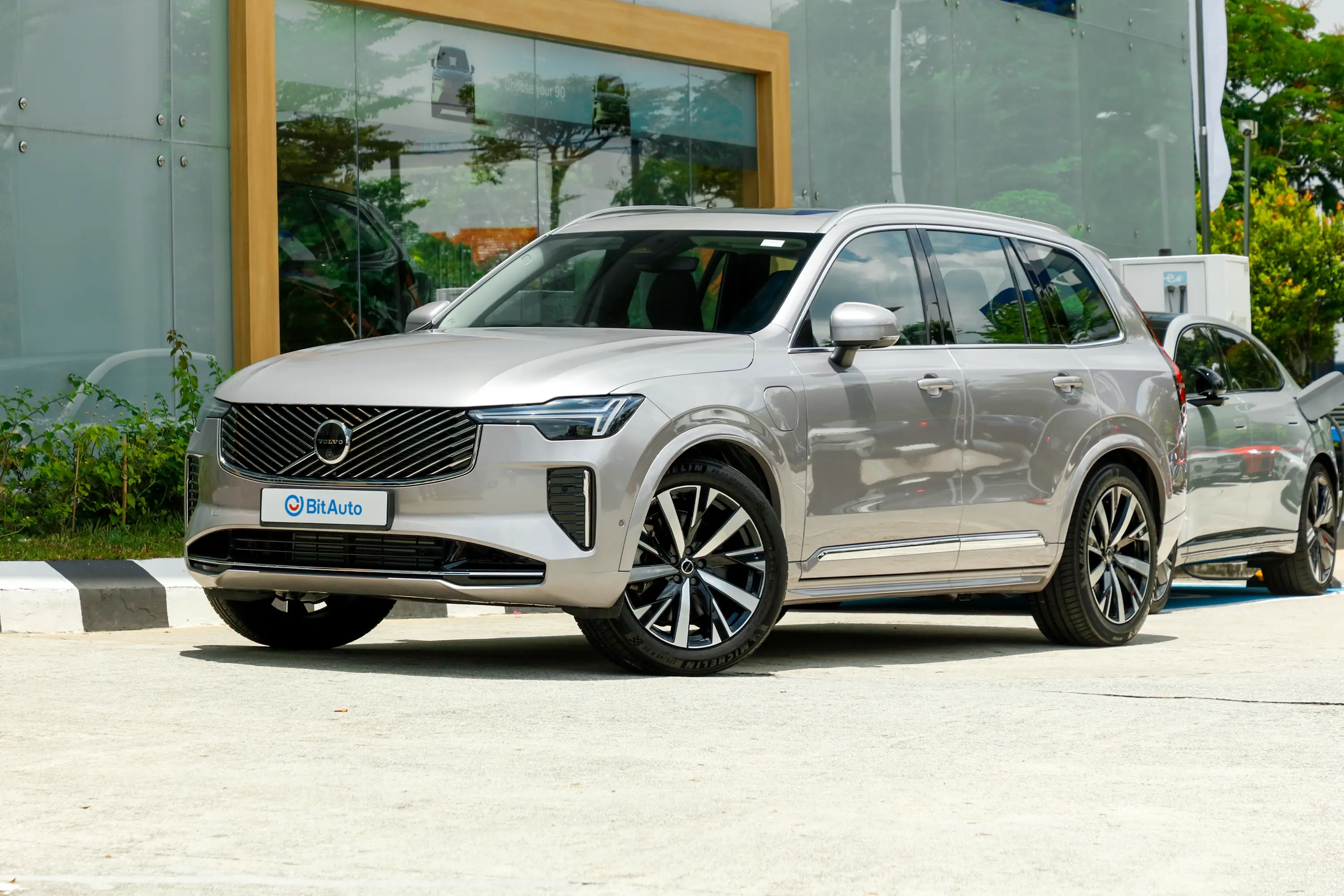 ⚡ Electric vehicles are taking Malaysia by storm, and the Volvo XC90 PHEV is leading the charge! As the country moves towards sustainable transportation, this model represents the future of Malaysian motoring.

The Volvo XC90 PHEV offers an impressive electric range that easily covers daily commuting needs in the Klang Valley and beyond. With Malaysia's growing network of EV charging stations, range anxiety is becoming a thing of the past.

Charging the Volvo XC90 PHEV is convenient and straightforward. You can charge at home overnight or use public charging stations located at shopping malls, petrol stations, and highway rest stops across Peninsular Malaysia.

Performance-wise, electric motors provide instant torque, making the Volvo XC90 PHEV surprisingly quick off the line. The acceleration is smooth and silent, providing a refined driving experience that traditional combustion engines cannot match.

The Volvo XC90 PHEV also comes with regenerative braking technology, which helps extend the range by recapturing energy during deceleration. This feature is particularly useful in Malaysia's stop-and-go city traffic.

Government incentives for EV ownership in Malaysia make the Volvo XC90 PHEV an attractive proposition. Tax exemptions, reduced road tax, and charging infrastructure grants all contribute to lower total cost of ownership.

Environmental consciousness is growing among Malaysian consumers, and the Volvo XC90 PHEV appeals to those who want to reduce their carbon footprint without compromising on style or performance.

Have you made the switch to electric? The Volvo XC90 PHEV might be the perfect choice for your first EV!

#ElectricVehicles #GreenMobility #SustainableFuture