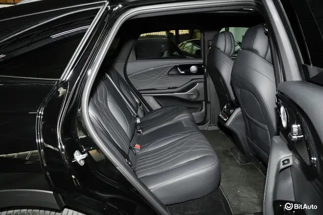 C9 PHEV