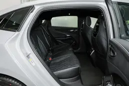 2026 650km RWD Premium