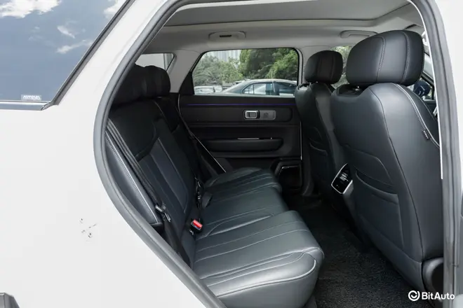 J7 PHEV