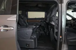 2025 2.4T Executive Lounge