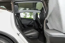 2026 488km RWD Premium