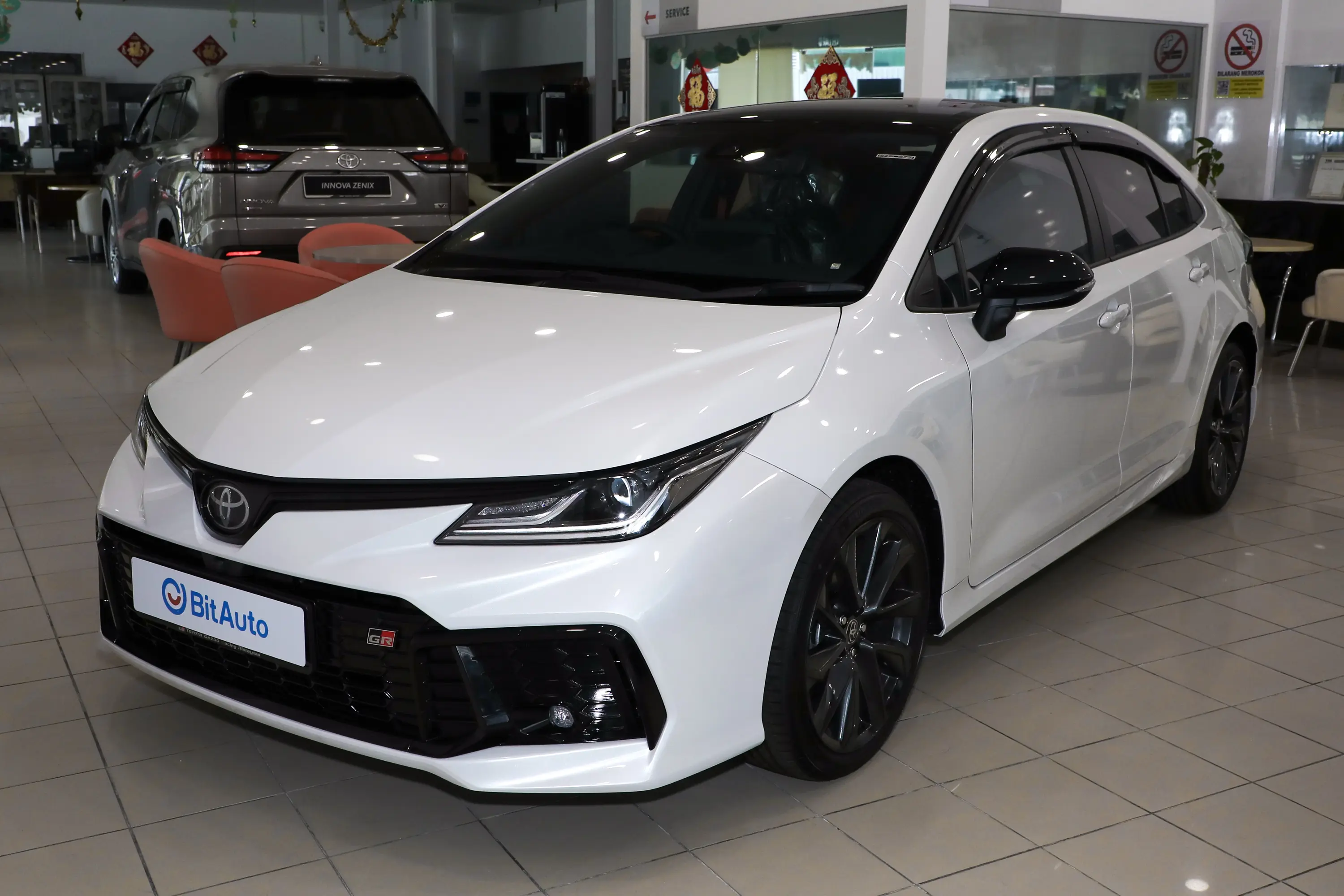 Untuk pembeli Malaysia, Toyota Corolla Cross patut dinilai dengan praktikal. Harga utama Toyota Corolla Cross: 611,591 บาท. Yang penting, adakah maklumat ini membantu kegunaan harian, keluarga dan perjalanan jauh.