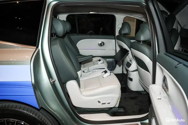 IONIQ 9