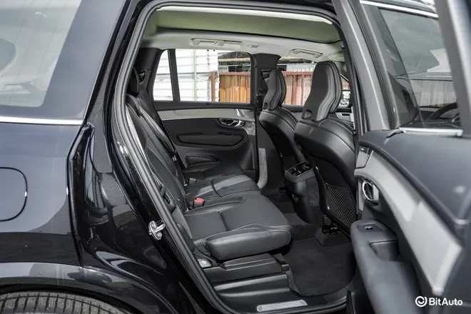 XC90