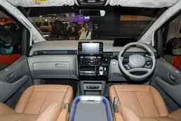 2025 2.2T Prestige 7 Seats