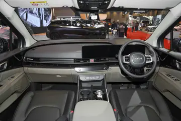 KiaCarnival