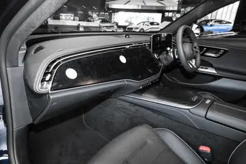 Mercedes-Benz E-Class PHEV