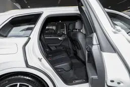 2025 3.0T R-Line