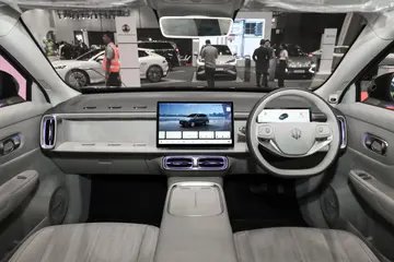 Leapmotor B10