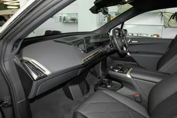BMWiX