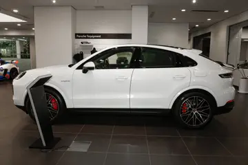 Porsche Cayenne Electric