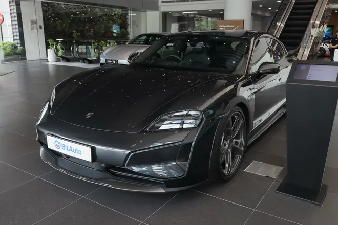 PorscheTaycan
