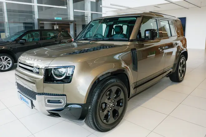 Land Rover Defender