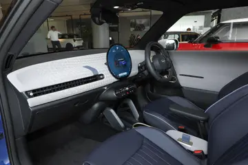 MINI Cooper BEV