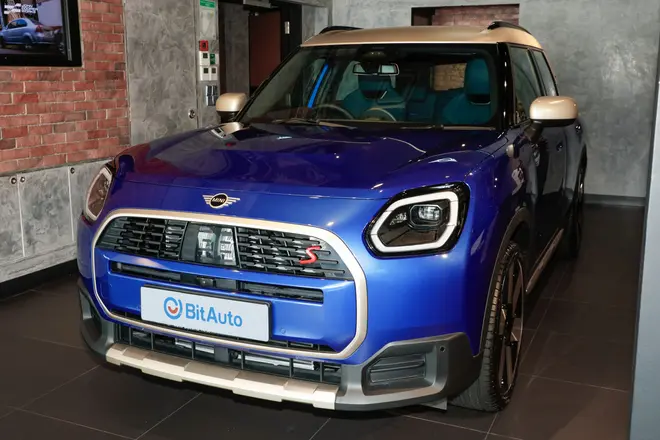 MINI Countryman