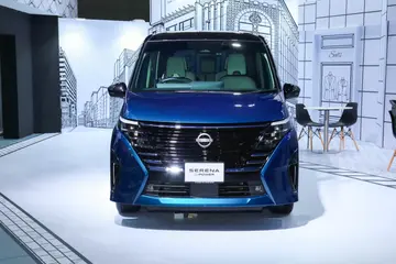 NissanSerena