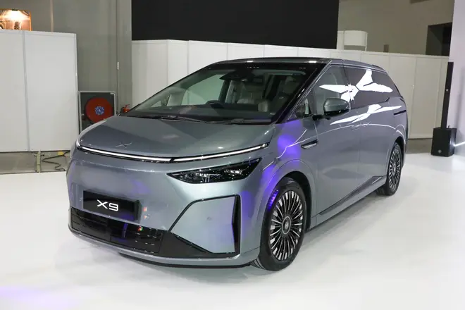 XPengX9