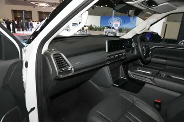 MAXUS  eTerron 9