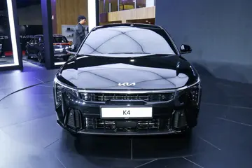 Kia K4