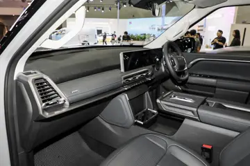 MAXUS Terron 9