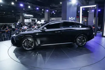 Kia K4