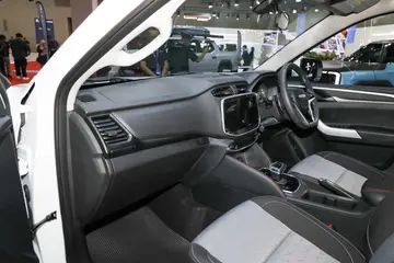 MAXUST60