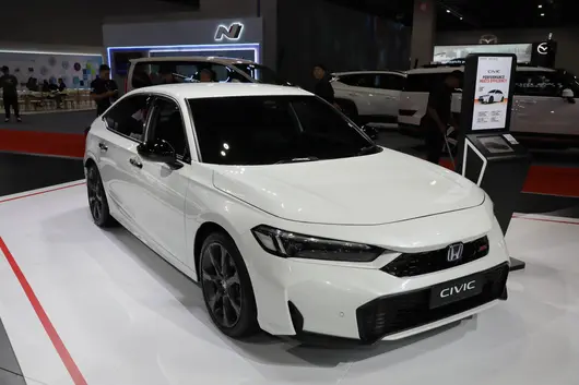 2025 e:HEV 2.0L RS