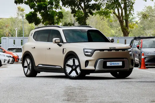 2025 590km Premium