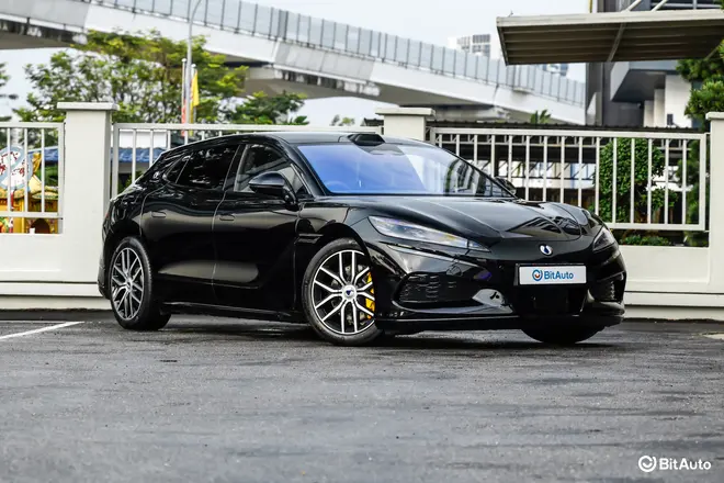 Z9 GT