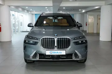 BMWX7