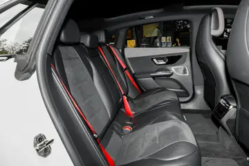Mercedes-Benz EQE AMG