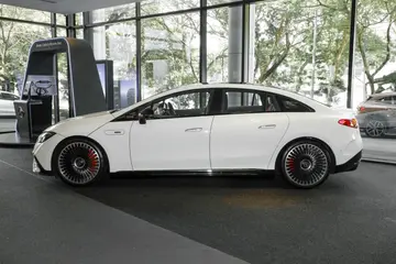 Mercedes-Benz EQE AMG