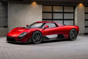 McLaren McL 6GT