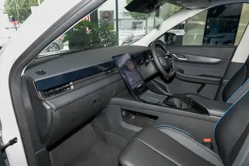 JAECOO J5 EV